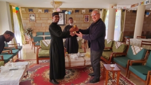 0602e - ETIOPIA: nuovo parroco e musie